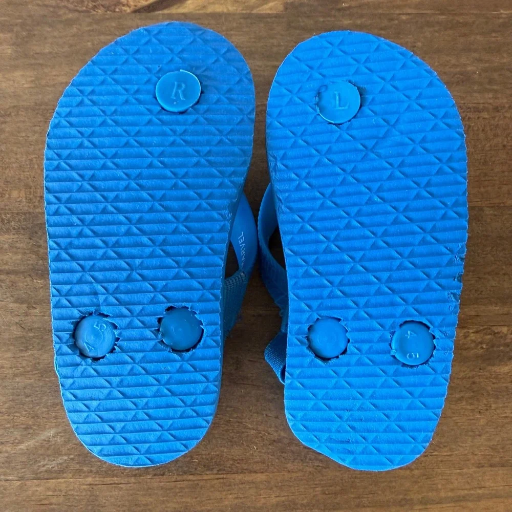 Marvel Avengers Blue Flip Flops Toddler Backstrap Sandals Size 4/5 Iron Man